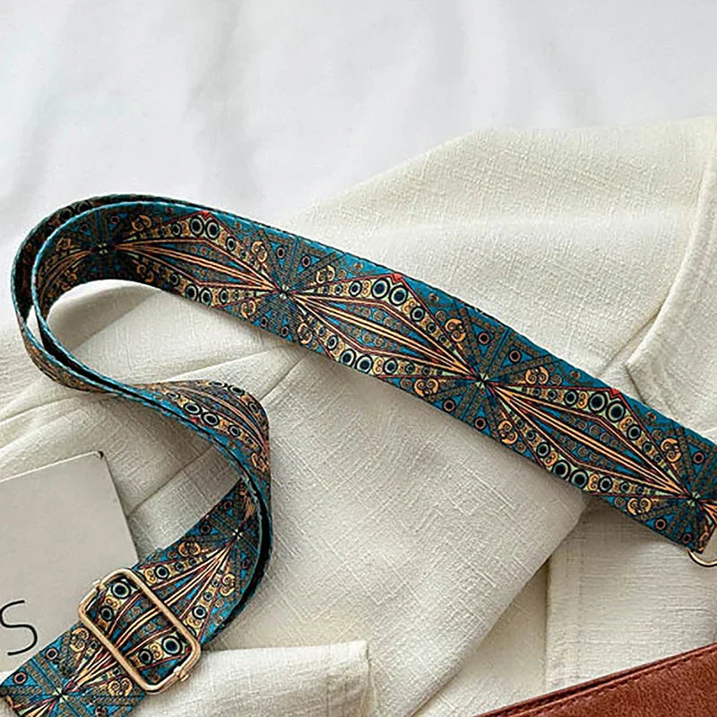 Anna | Klasická kabelka přes rameno s nastavitelným vzorovaným popruhem